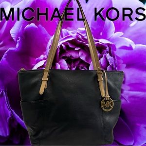 MICHAEL KORS Large Signature Jet Set Blue Pebbled Leather Shoulder Handbag (EUC)